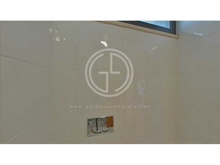 Image No.67-3 Bed House for sale