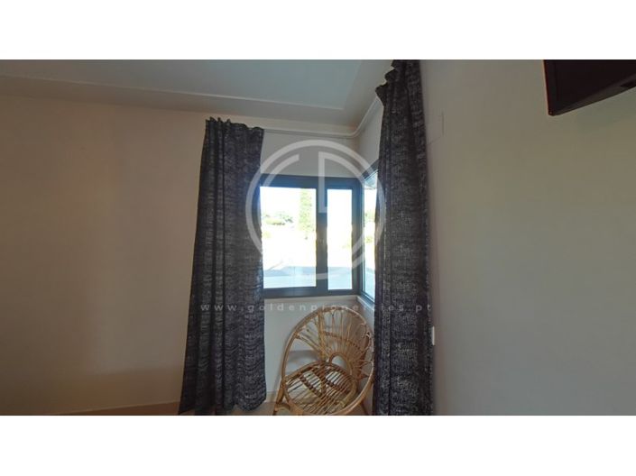 Image No.71-3 Bed House for sale