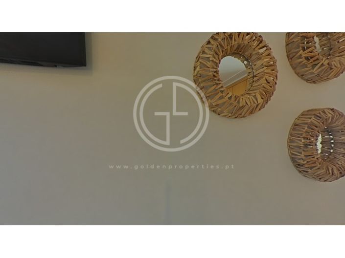 Image No.76-3 Bed House for sale