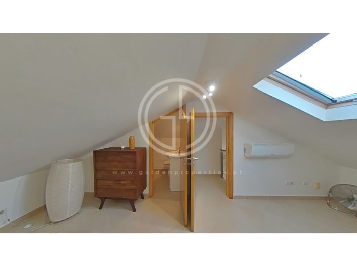 Image No.84-3 Bed House for sale