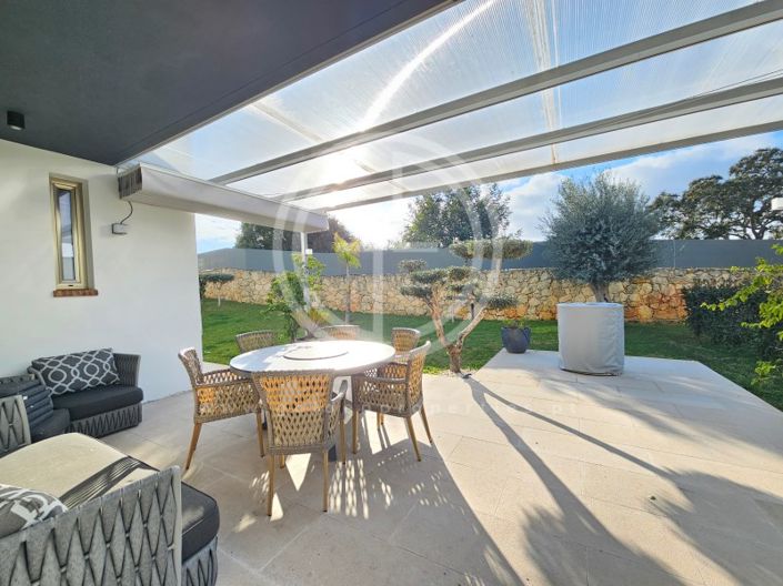 Image No.34-3 Bed House for sale