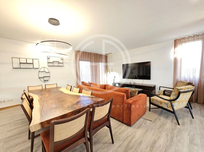 Image No.6-3 Bed House for sale