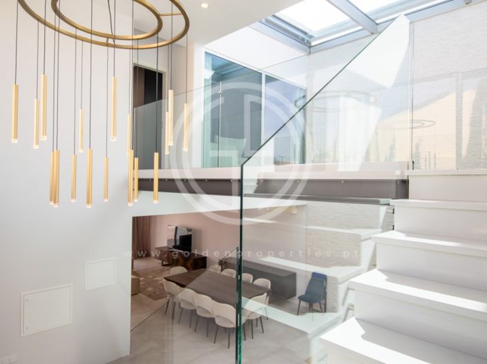 Image No.14-5 Bed House for sale