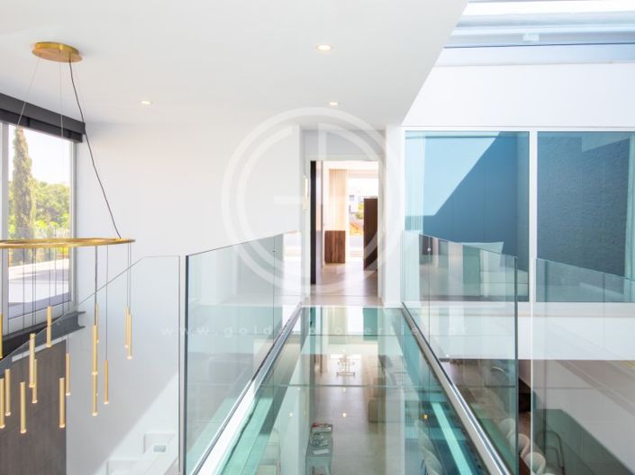 Image No.15-5 Bed House for sale