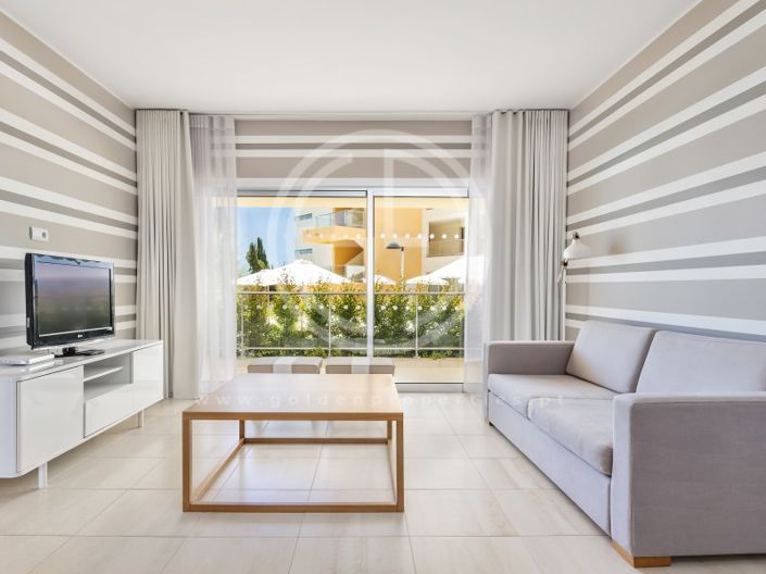 Image No.18-3 Bed Apartment for sale