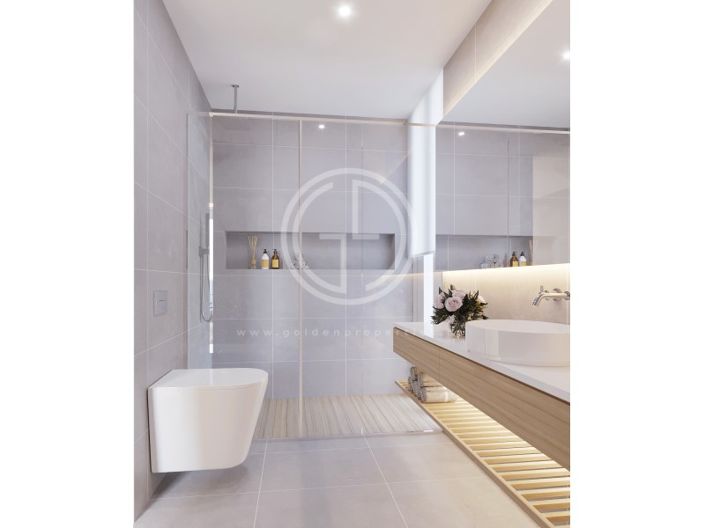 Image No.12-5 Bed House for sale