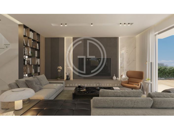 Image No.8-5 Bed House for sale