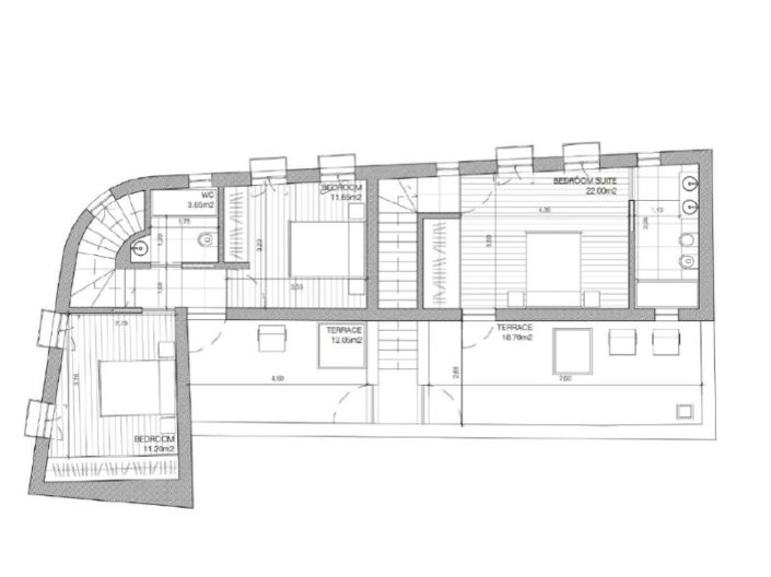 Image No.10-3 Bed House for sale