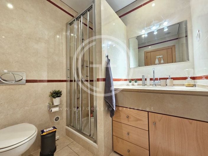 Image No.18-2 Bed Apartment for sale