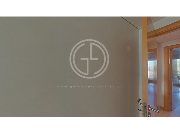 Image No.51-2 Bed Apartment for sale