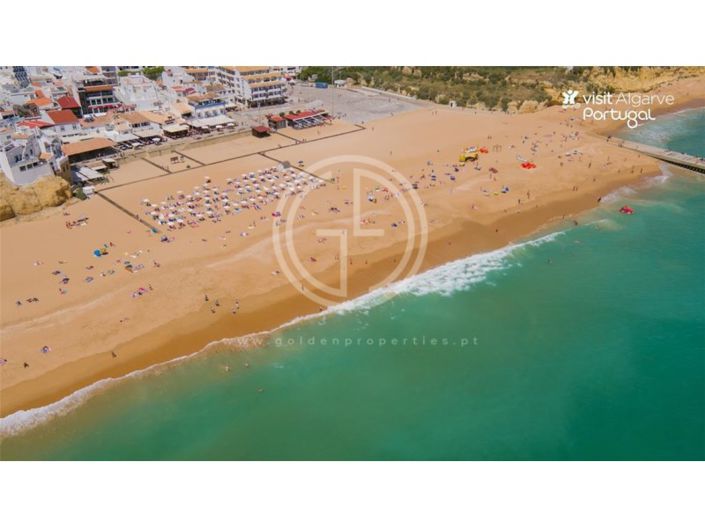 Image No.11-3 Bed House for sale