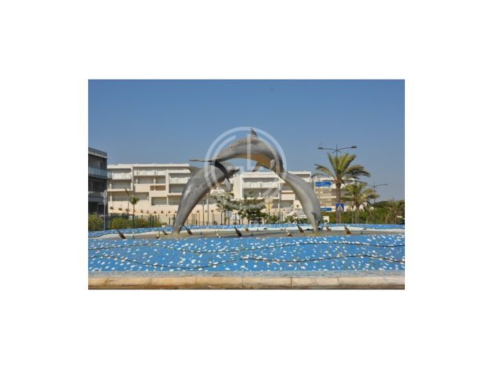 Image No.18-3 Bed House for sale