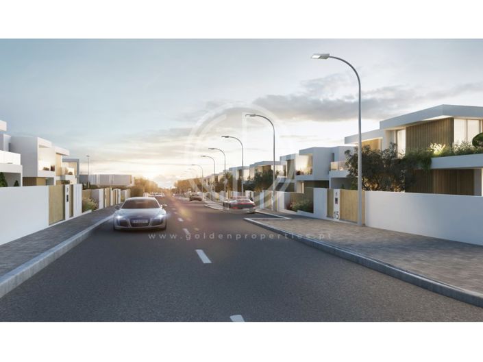 Image No.17-3 Bed House for sale