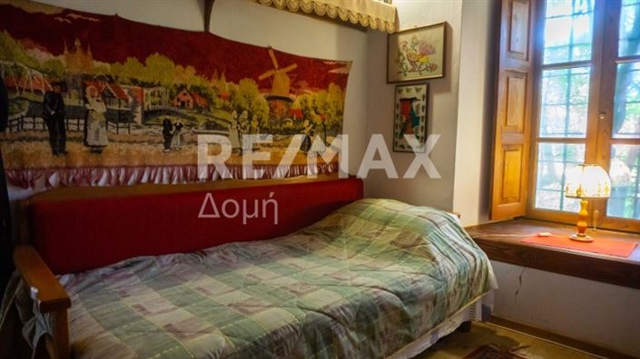 Image No.25-4 Bed Property for sale