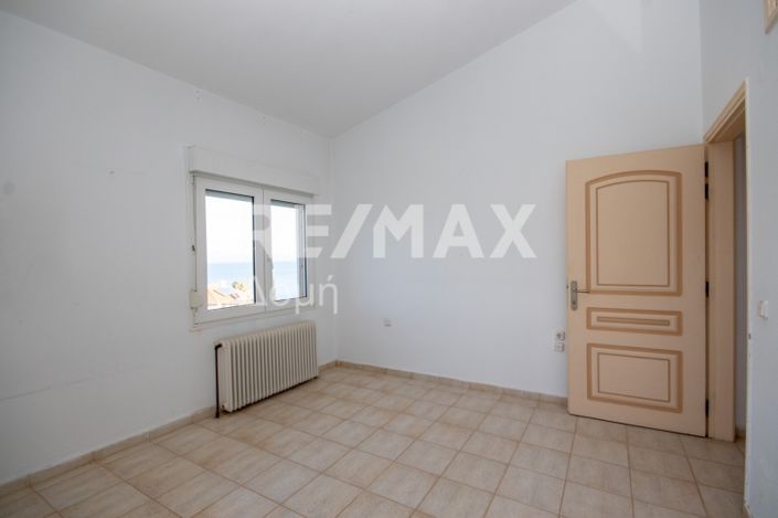 Image No.52-4 Bed Property for sale