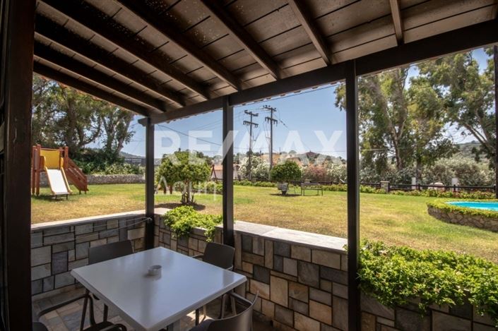 Image No.20-16 Bed Property for sale