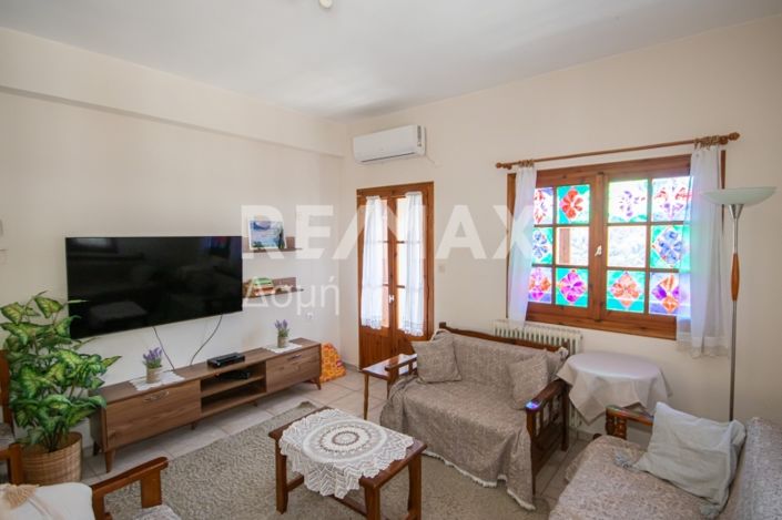 Image No.14-8 Bed Property for sale