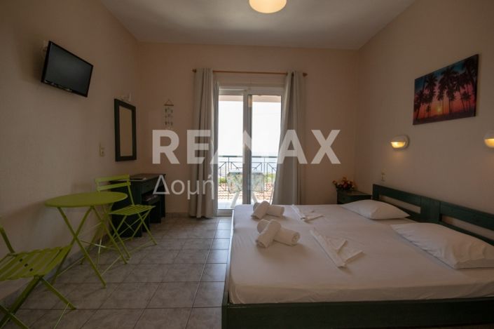 Image No.32-18 Bed Property for sale