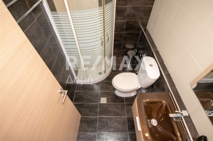 Image No.20-2 Bed House for sale