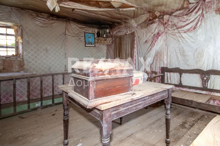 Image No.22-2 Bed Property for sale