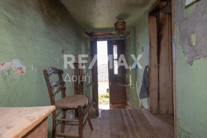 Image No.27-2 Bed Property for sale