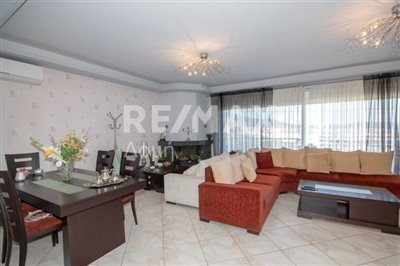 1 - Magnesia, Maisonette