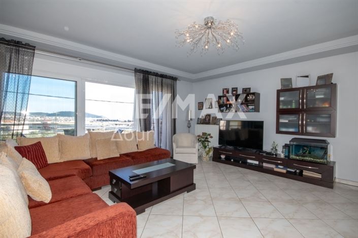 Image No.20-4 Bed Property for sale