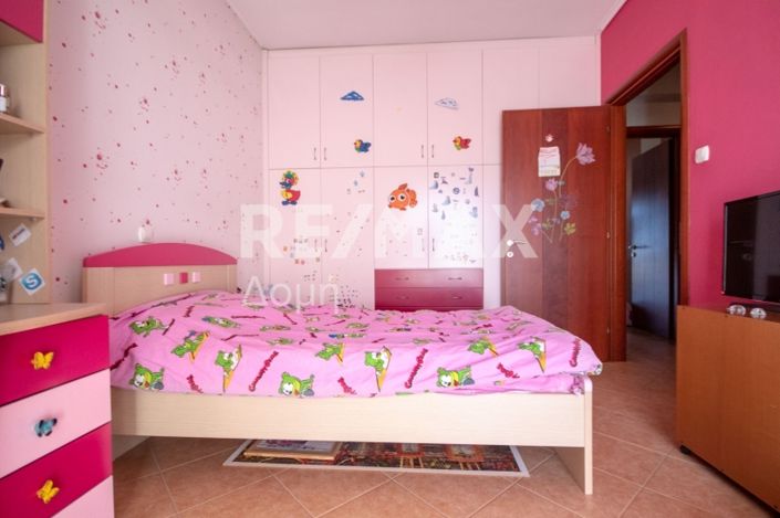 Image No.47-4 Bed Property for sale