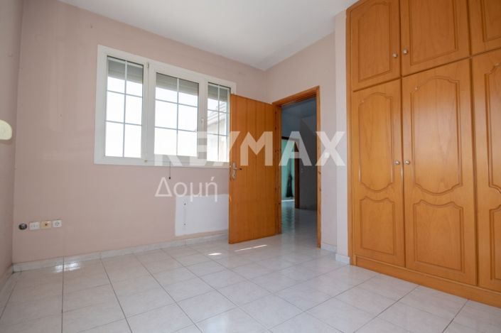 Image No.11-3 Bed Maisonette for sale