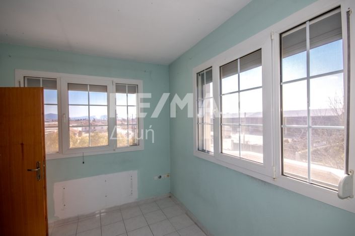 Image No.17-3 Bed Maisonette for sale