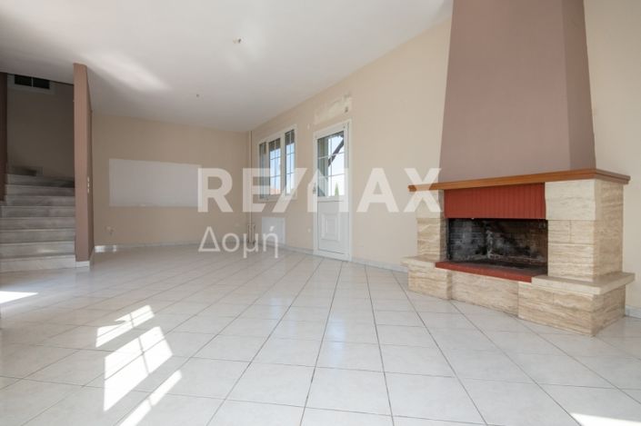 Image No.6-3 Bed Maisonette for sale