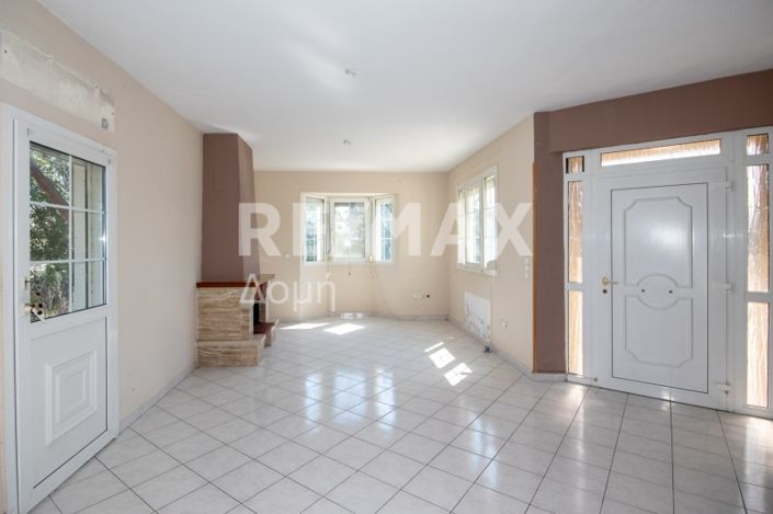 Image No.7-3 Bed Maisonette for sale