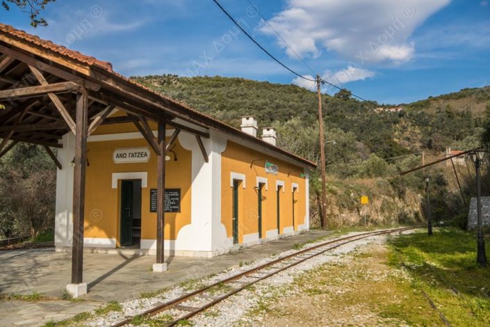 Image No.12-3 Bed Property for sale