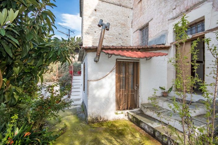 Image No.14-3 Bed Property for sale