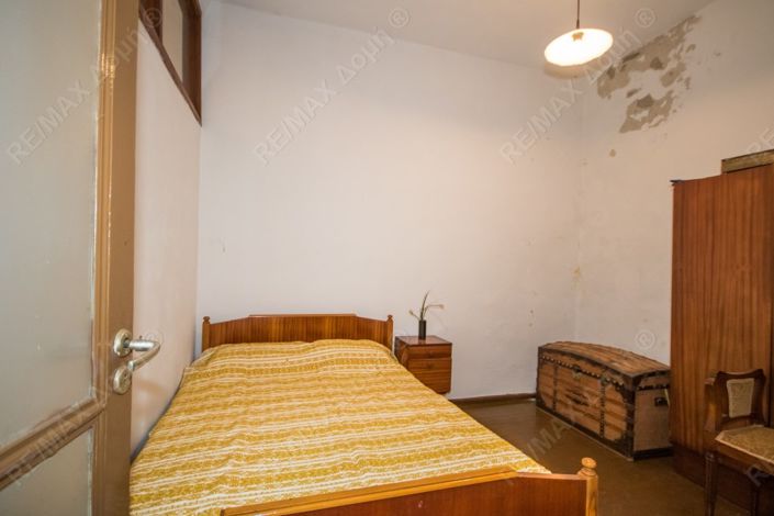 Image No.24-3 Bed Property for sale