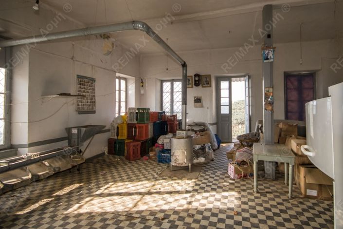 Image No.31-3 Bed Property for sale