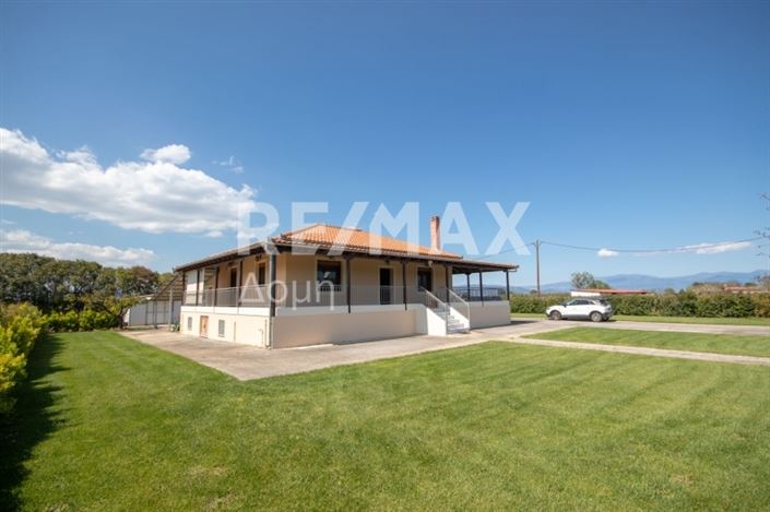 Image No.4-2 Bed House for sale