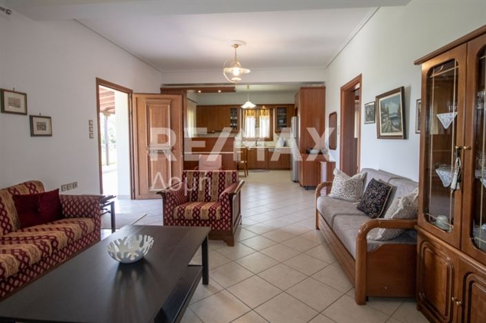 Image No.8-2 Bed House for sale