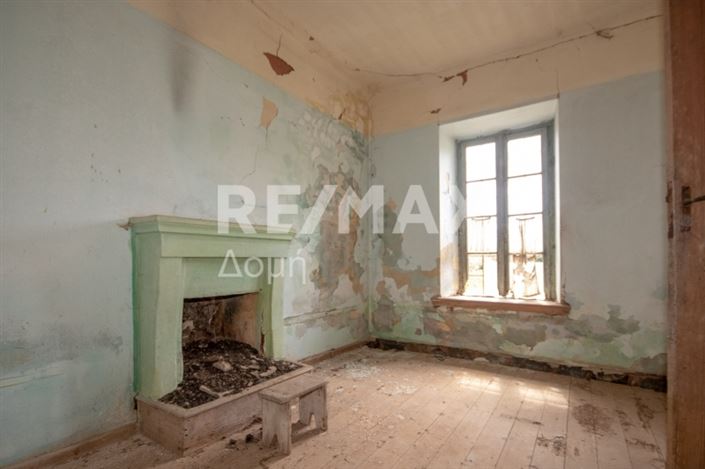 Image No.13-4 Bed Maisonette for sale