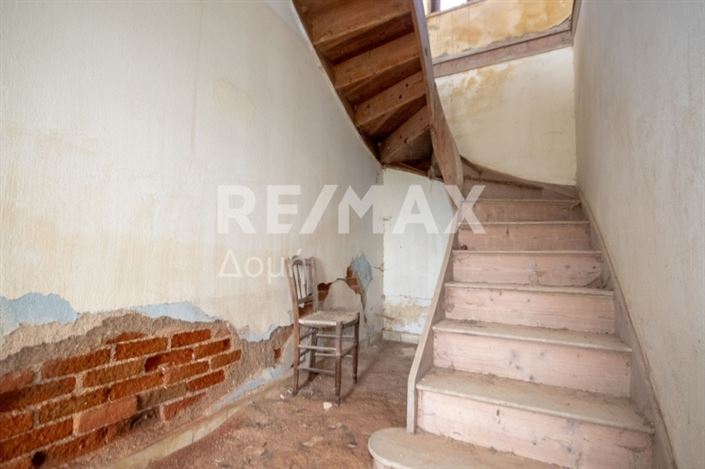 Image No.15-4 Bed Maisonette for sale