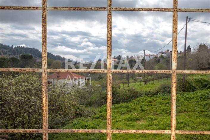 Image No.24-4 Bed Maisonette for sale