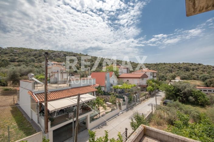 Image No.52-8 Bed Property for sale