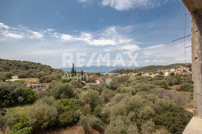 Image No.55-8 Bed Property for sale