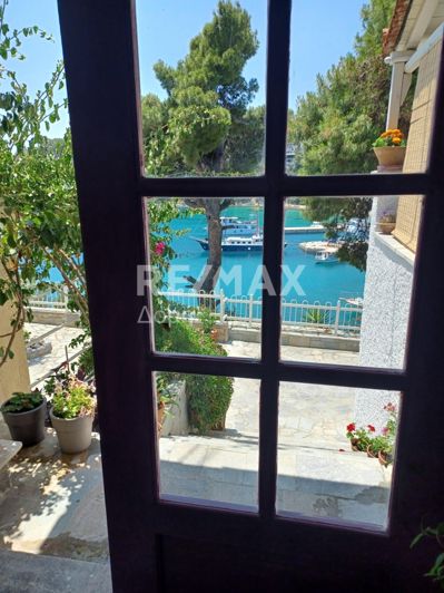 Image No.27-18 Bed Hotel for sale