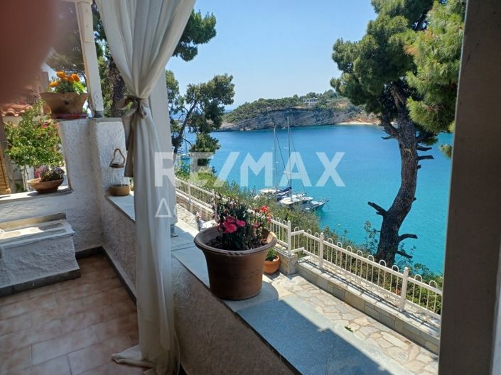 Image No.28-18 Bed Hotel for sale