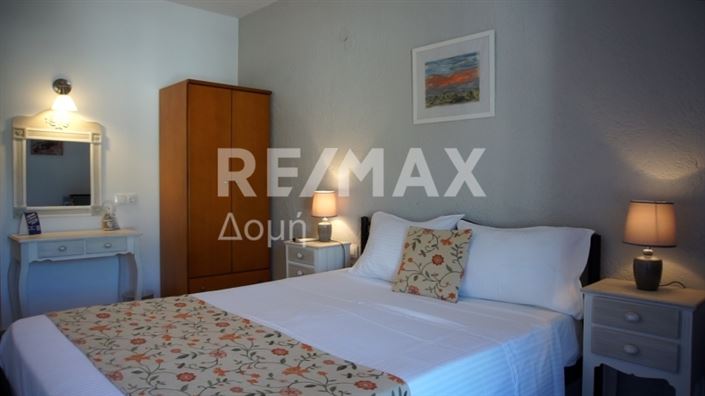 Image No.8-18 Bed Hotel for sale