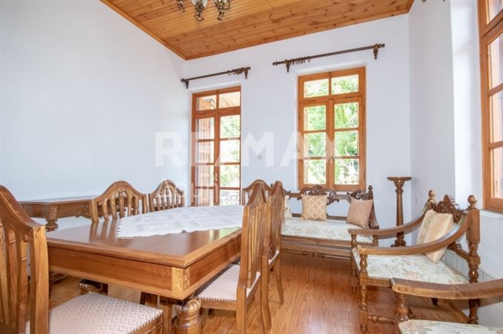 Image No.13-1 Bed Property for sale