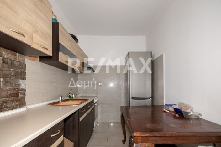 Image No.27-7 Bed Property for sale