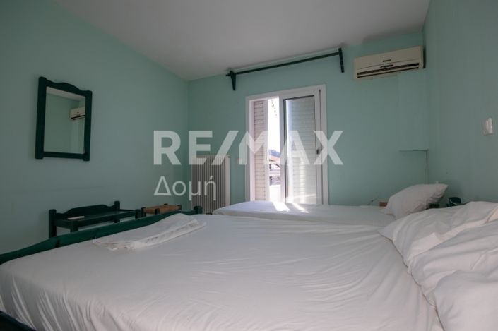 Image No.45-7 Bed Property for sale