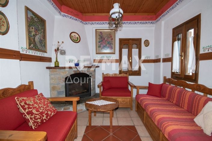 Image No.17-6 Bed Property for sale